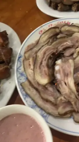 Các trưởng lão vất vả quá!