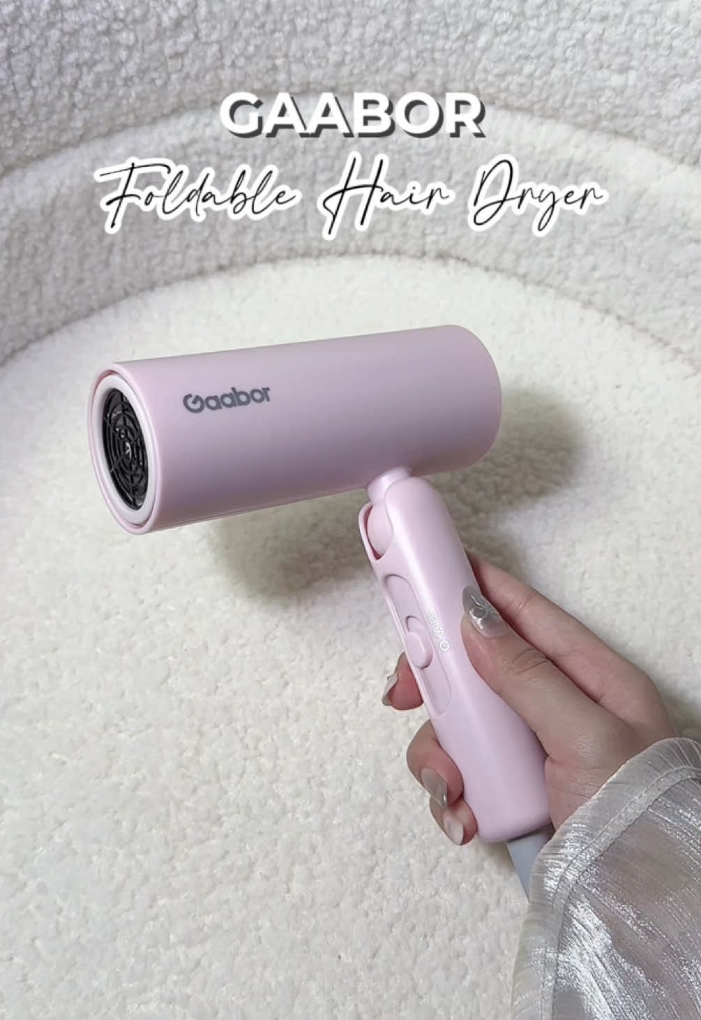 Finally got my hands on Gaabor New Foldable Hair Dryer that doesn’t take up space in my luggage! 😍✨ @Gaabor Official Store  #gaabor #gaabormy #gaabormalaysia #hairdryer #lightweight