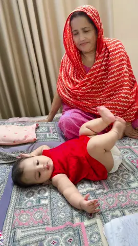 “প্রজন্মের বন্ধন – দাদি আর নাতনি 🥰”