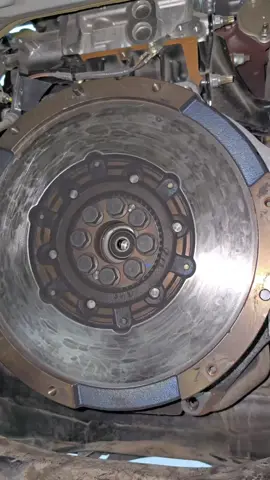 Toyota hiace engine play wheel bearing removal trick #automotive 
