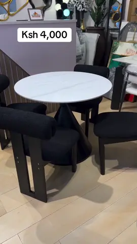 Beautiful dining table going for ksh 4,000 only . WhatsApp using the number on the bio #mombasatiktokers #nakurutiktokers🇰🇪🇰🇪 #eldorettiktokers #kenyatiktok #kisumutiktoker 