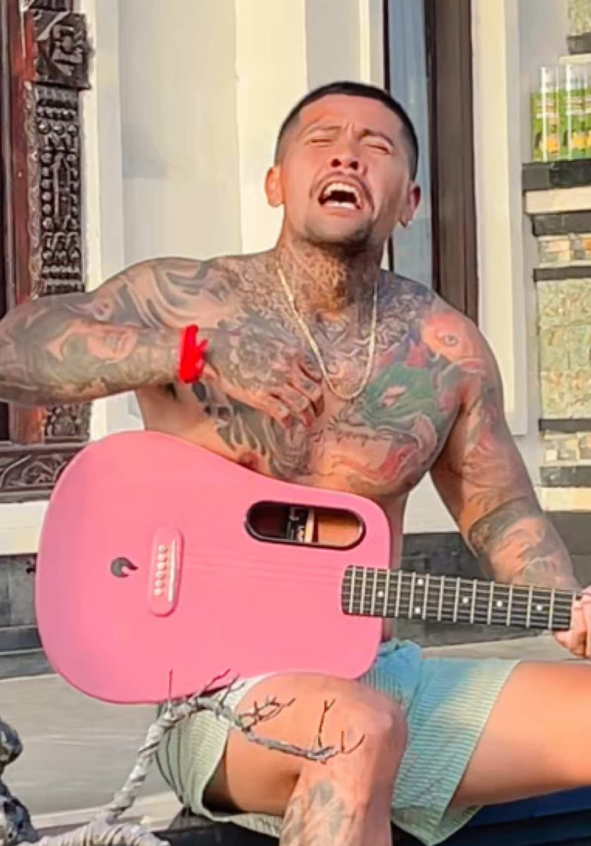 SAMPAI MANAKAH INI? JANGAN LUPA ABSEN IA! GITARNYA ADA DI KERANJANG KUNING IA!