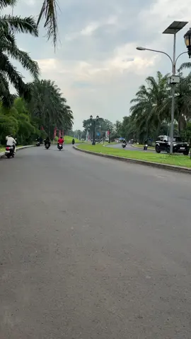 Punya kenangan apa di tempat ini #fyp #telagakahuripan #bogor #parung #sadvibes 