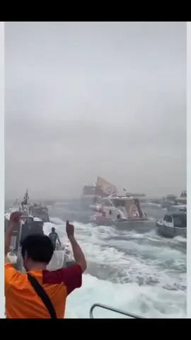 اے اللہ جو اہلِ فلسطین کی بلند آواز بن کر نکلے ہے ان کے سفر کو خیرو برکت والا بنا دے آمین 🥺🤲