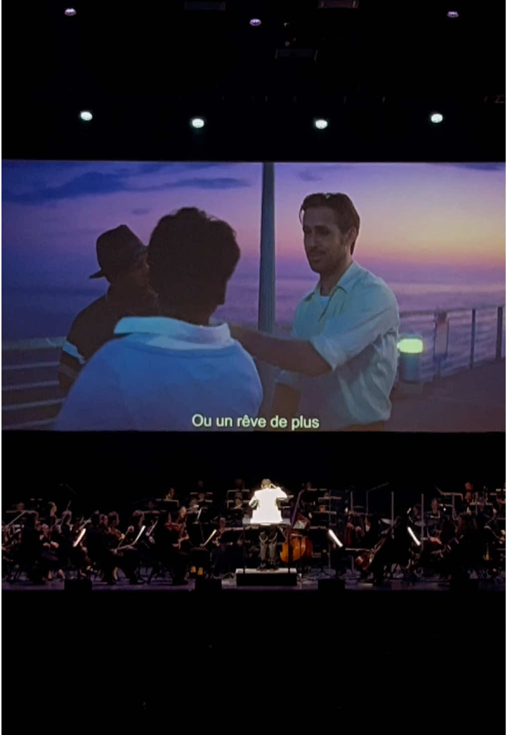 Lille, à votre tour d’être la ville des étoiles demain ✨ il reste quelques places pour le ciné-concert de La La Land au Zénith 💖 🎫 : u-play.fr/lalaland (lien dans la bio) Sous la direction de Justin Hurwitz, il sera aussi dans le hall à la fin du spectacle pour dédicacer le merch acheté sur place 👌 Une occasion unique de rencontrer ce compositeur à l’immense talent 🎼 #lalaland #lalalandmovie #justinhurwitz #DamienChazelle #yellowsocksorchestra             @Yellow Socks Orchestra @Hurwitz Concerts @La La Land in Concert @Zénith de Lille 