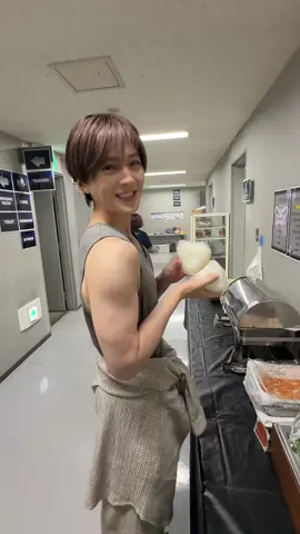 この姿...お茶目でやんちゃ🍙🍙 #FANTASTICS #八木勇征 #FLYWITHYOU #BE_FNT