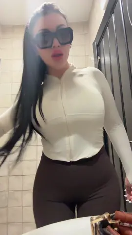 tuya @madre fundadora #lauritadubai #lamarrash #trianamarrash 