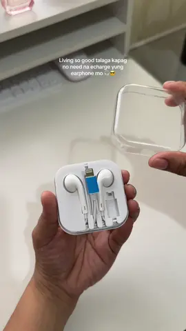 Sagot sa mga tamad mag charge ng earbuds #earbuds #earbudswireless #earbudswireless #earbudsviral #earphones 