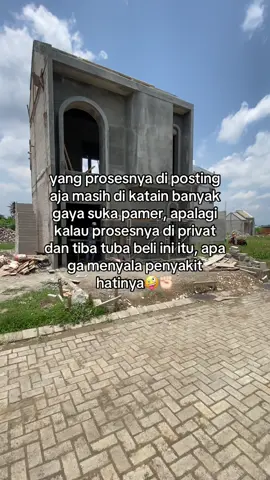 posting proses masih suka dikatain pamer, apalagi tiba tiba liat udah beli ini itu di Grand Atika Residence. apa ya ga makin menyala penyakit hatinya #rumahmurahmalang #propertimalang #grandatikaresidence #rumahminimalis #rumahaesthetic  