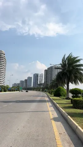 Bahria town karachi like a mini dubai in Pakistan ✅#foryoupage#fyp #bahriatownkarachi #viralvideo #tiktok 