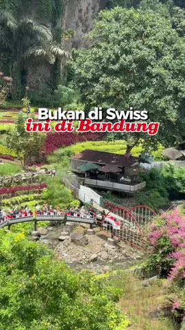 Kereta ini bukan di luar negeri 🚋✨ tapi ada di Bandung! 🔥 Wahana terbaru di @TheGreatAsiaAfricaLembang – namanya River Train. Tiketnya cuma Rp25.000 bisa keliling 7 negara mini 🥰 Cocok banget buat quality time bareng keluarga & teman 💕 Biar liburan makin hemat, nginepnya di @RedDoorz Indonesia @RedDoorz Bandung Premium near Bandung Station aja! Lokasinya strategis, fasilitas oke, dan pastinya nyaman banget 😍 Pakai kode voucher: YUKNGINEP buat dapetin diskon spesial! 💸 Langsung booking sebelum kehabisan! 🛌✨ #thegreatasiaafrika #wisatabandung #placetogo #reddoorz #redtraveler  