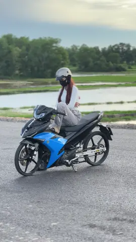 Tự Nhiên mất Mắt kính 🤡#uocduoclenxuhuong #y15zr #y15zrmalaysia 