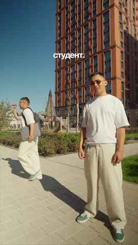 Lenovo LOQ — идеальный ноутбук для студента. Курсовые, игры с друзьями, монтаж — всё легко распределяет Lenovo AI Engine+. Внутри — NVIDIA RTX™ 5070 и Intel® Core™ i7 processor, так что мощности всегда хватает. А OLED-экран 165 Гц покажет, как красиво можно слить катку. Ищите Lenovo LOQ в магазинах техники вашего города 🔥 #LOQ #Lenovo #Windows11 