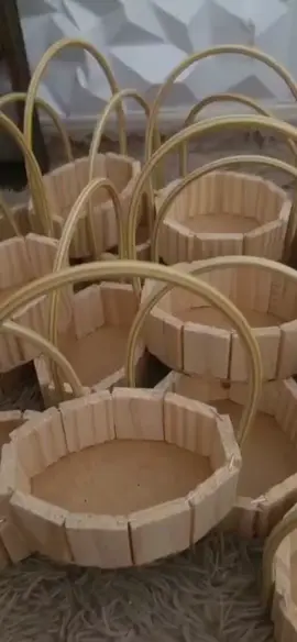 VARIEDADES DE CESTAS EM MADEIRA PINUS, CONFIRA E ADQUIRA JÁ A SUA !!