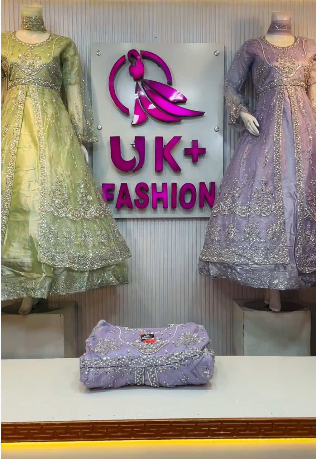 Bridal maxi price 11000 all over Pakistan home delivery #viral #trending #foryoupage 