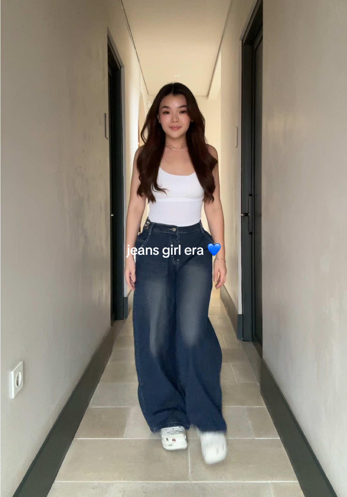 Ternyata pake baggy jeans looksnya simple tapi bagus?! Suka deh! 🤩🫶🏻 #vierlinjeans #vierlinstore #rekomendasijeans #baggyjeans 