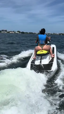 i’m surprised the jet ski didn’t sink tbh #fyp 