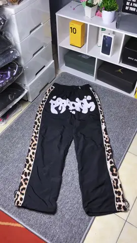 Keren banget cuy🤤#atasan #murah #keren #outfitcowok #kalcer 