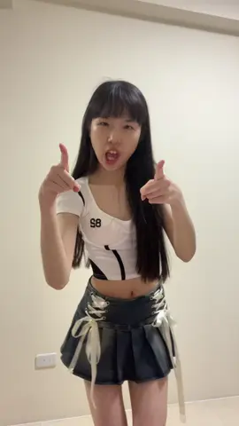 要搭車嗎🚗 #dance #流量密碼 #fyppppppppppppppppppppppp 