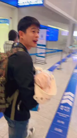 1ตุลาคม2568✈️ คามิลอยู่บนเครื่องหนูอย่าไห้งอเเงเด้อลูก👶🏻🤍 ดูแลลูกดีๆเด้ออ้าย 👦🏻👶🏻🤍✈️🇹🇭🇰🇷@Num130436thauaon 