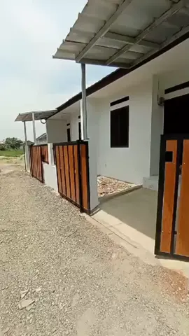 JUAL RUMAH MURAH DI BANDUNG  Harga 120 jutaan Kamar tidur 2 Kamar mandi 1  Ruang tamu Dapur Air sible Listrik 900watt Legalitas AJB/ SHM Akses masuk mobil Lokasi : Rancamanyar Bandung kabupaten Info survey 081324945885 #rumahbandungselatan #rumahmurahbandung #jualrumahmurah #rumahminimalis #fyppp 