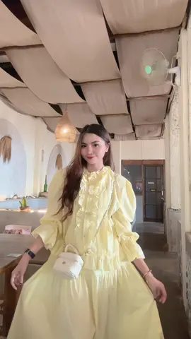 Lagi trend banget warna kuning soft kayak gini suka banget 😭🤏🏻 #setrok #setelanwanita #oneset 