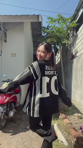 Bagus bangetttt, kain nya jg tbel banget loh  #fyp #sweater 