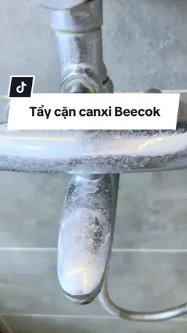 Chai tẩy cặn canxi Beecok giúp làm sạch cặn canxi mà ko ảnh hưởng tới lớp mạ Inox #choechamnha #viral #taycancanxi #beecok 