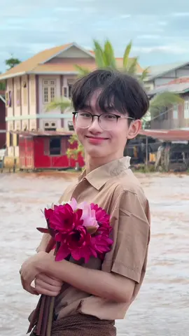 Life is better when you're smiling🤍#fyp #fypシ゚ #shan #nyaungshwe #onthisday 