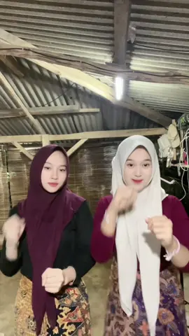 Selamat malam cahabatttt😘😘#gadisdesa #jtkentertainment #livetiktok #beranda #fyp 