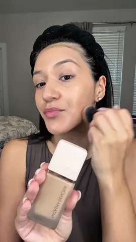 Natasha’s Hy-Glam Foundation is an absolute must!!! @Natasha Denona @Anisa Beauty Brushes #makeup #foundation #naturalmakeup #longwearmakeup #natashadenona 