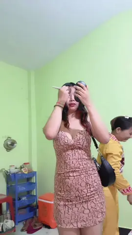 Oppo ដំឡើង Iphone 11 pro mix កញ្ចាស់ 😂