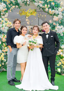 Ủa đám cưới xong đi trốn nợ hả dì 😌😌😌 