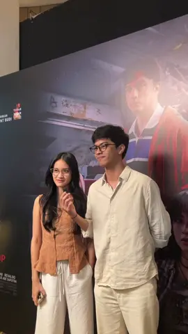 Rangga dan Cinta di Premier Tukar Takdir ✨ Salfok gak sih manis banget si el woi tambah lg pake kacamata 😭🥺 #ranggadancinta #elputrasarira #leyaprincy 