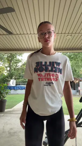 guess i’ll start posting everyday again  #dance #fyp #fit #fypシ #ryderrenee 