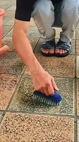 El limpiador casero más potente: elimina moho y suciedad de pisos en segundos