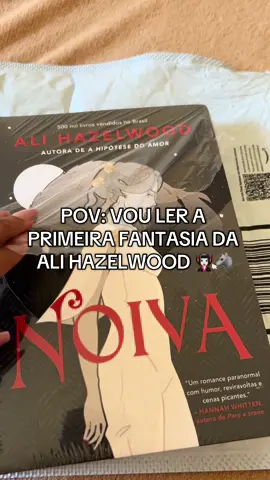 Esse merece ou não merece o Hype?  #noivaalihazelwood #alihazelwood #BookTok #fantasy #booktokfantasy 