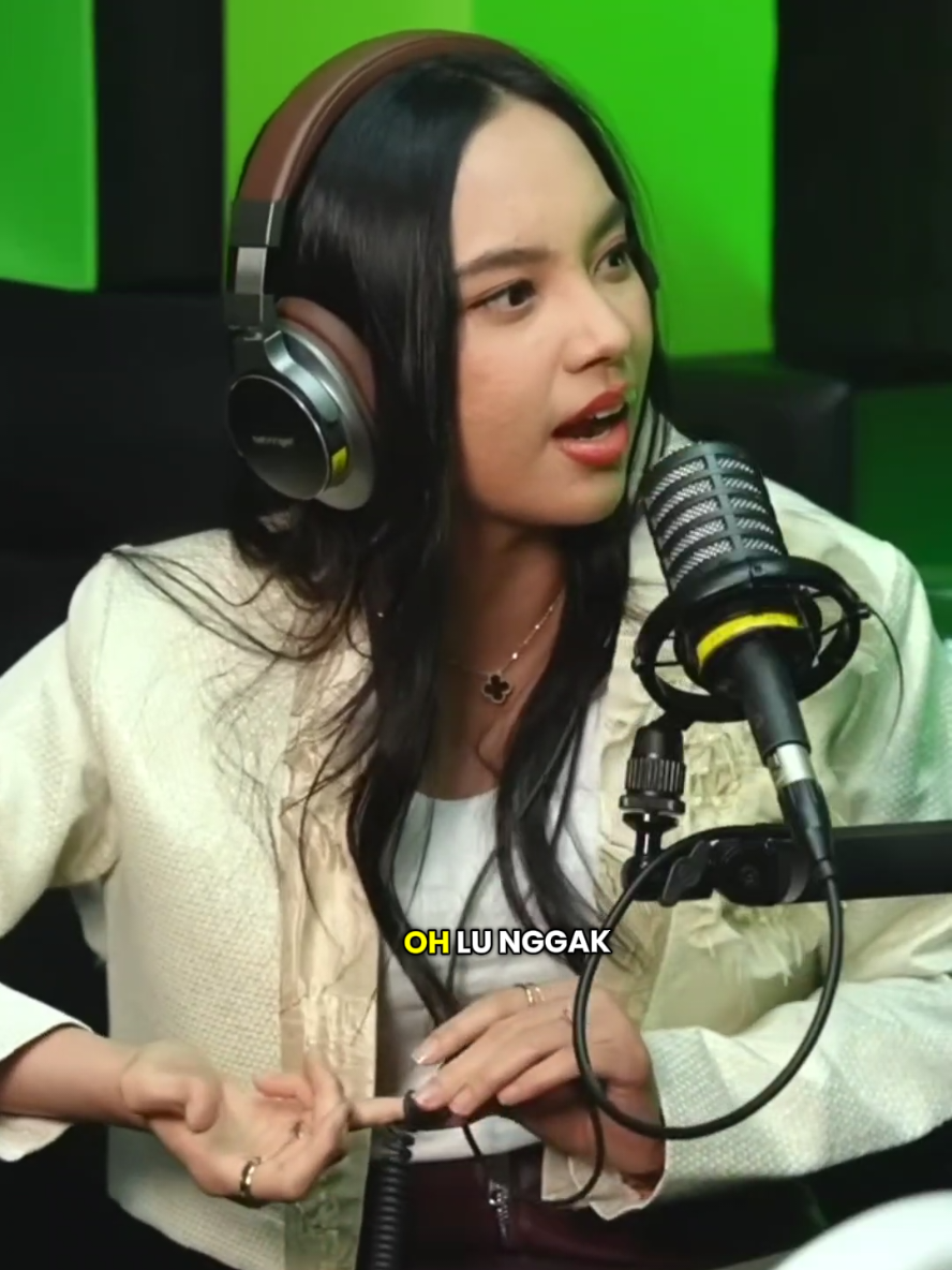 Lyodra main Roblox ga sih? #lyodra #roblox #gamer #genfm #fyp 