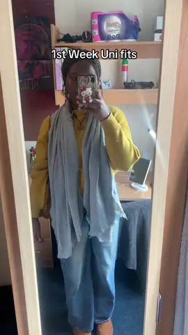 I look unwell in some bc I am unwell but this took a week so icba. You can see the sickness catching up to me. #OOTD #ootw #uni #outfits