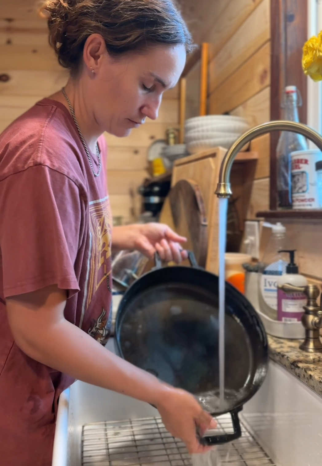 Cleaning my cast iron pans the right way. 