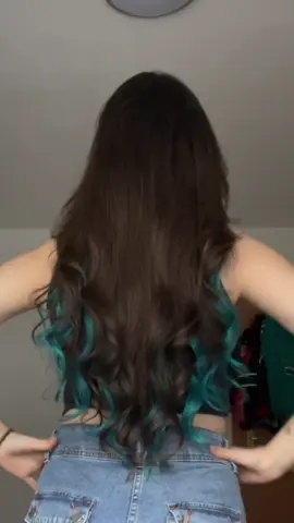 New blue hair #bluehighlights #bluehair 
