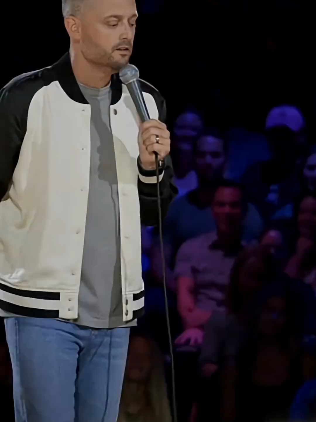 At 43, You Still Think You’re Young 😂 | Nate Bargatze #NateBargatze #StandUpComedy #cleancomedy #ComedyGold #FunnyTruth