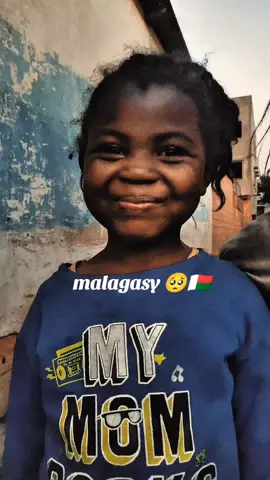 Mila fanampina ireo ankizy ireo .Raha misy liana te hanampy azy ireo , aza misalasala miresaka amiko 🙏 #malagasy🇲🇬 #mijaly🥺 #girevy🔥♨️ 