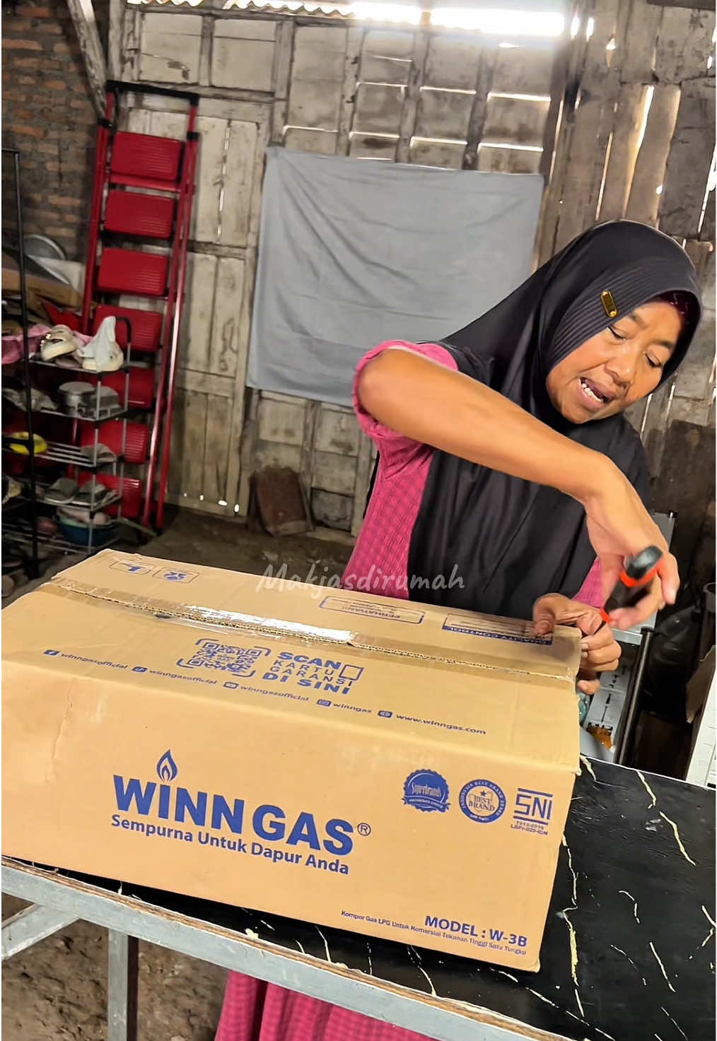 Kompor gas tekanan tinggi ini cocok banget untuk usaha jualan makanan , soalnya apinya biru dan besar banget , atau mau di pkai masak besar waktu ada khajatan dirumah juga bisa , jangan lupa cek keranjang kuning ya beli sekalian regulatornya #komporgas #komportekanantinggi #regulatortekanantinggi #wibgajian #cuantanpabatas 