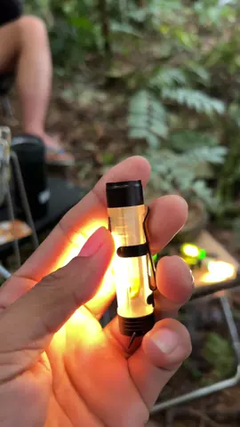 ไฟจิ๋ว ที่น้ำหนักแค่ 18 g. เปิดได้ทั้งคืน มี 11 โหมด กันละอองน้ำ มีแม่เหล็ก เหมาะกับสายไล่เบาสุดๆ  #บ้าอุปกรณ์ #บ้าแคมป์ #ไฟฉาย #เดินป่า #camping 