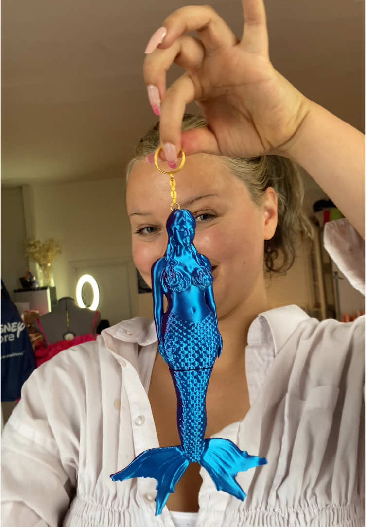 I was inspired by @Wonderskin Beauty Lipstain andd made the cutest Mermaid case keychain for it🤍🤍🪸🧜‍♀️🧜‍♀️  . . #lipstain #3Dprinting #lipgloss #mermaid #cutepackaging #DIY #wonderskin #3Dprint #bhumiclothing