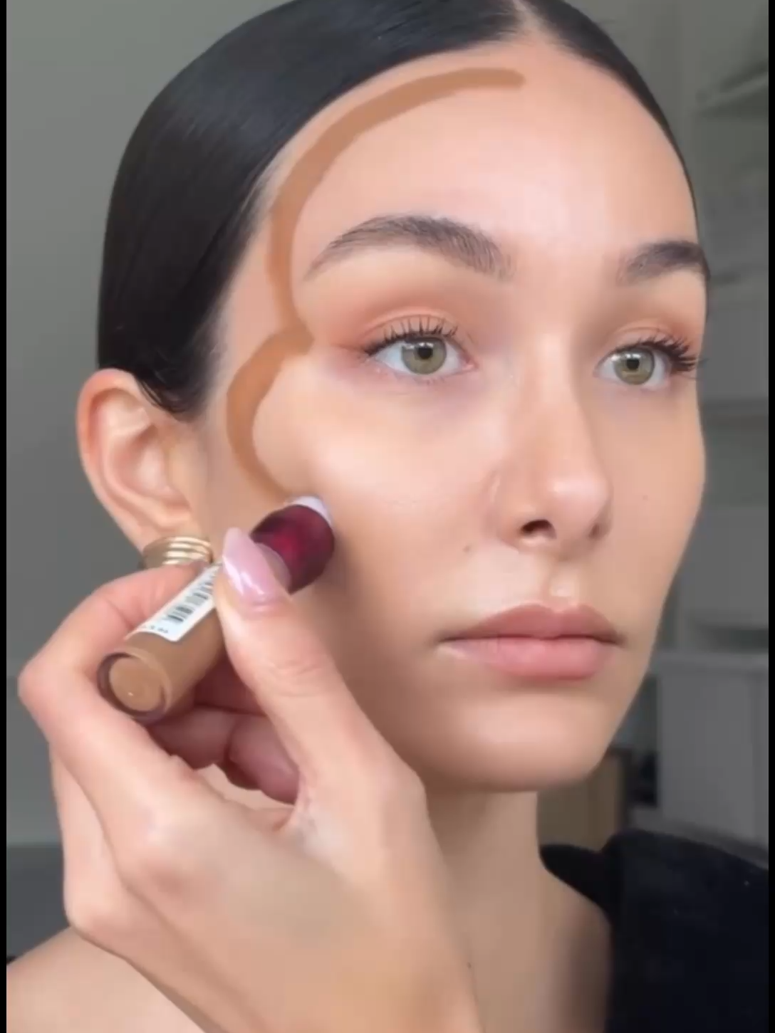 Quick fix in the morning, all-day confidence ‘til night 🌟 That’s beauty made easy.@maxyy.p #maybellineph #EraseitAll #InstantEraserPH #maybeitsinstanteraser