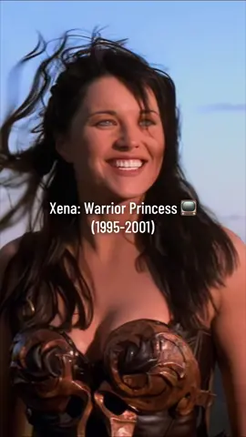 La guerrera que conquistó corazones en los 90’s con su valentía, fuerza y carisma 🔥. #XenaWarriorPrincess #Xena #LucyLawless #Series90s #EpicFantasy     