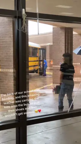 Wholesome moments #wholesomemoments #wholesome #spreadpositivity #kindness #positivevibes 