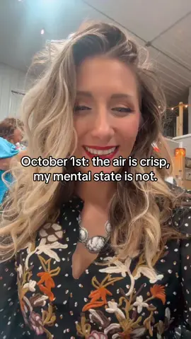 I really want a good honey crisp apple today. What is your favorite type of apple? #october1st #octobermood #octobertiktok #libraseason #libra♎️ 